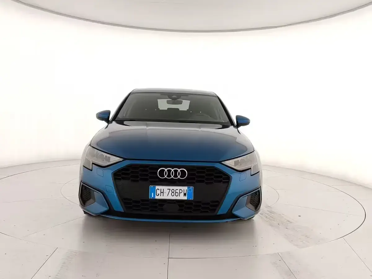 Usata Audi A3 Advanced 150 CV (110 kW) 2021 Blu Berlina