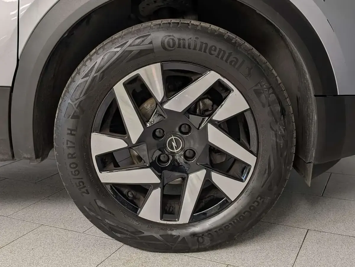 Usata Opel Mokka Elegance 131 CV (96 kW) 2023 Grigio SUV