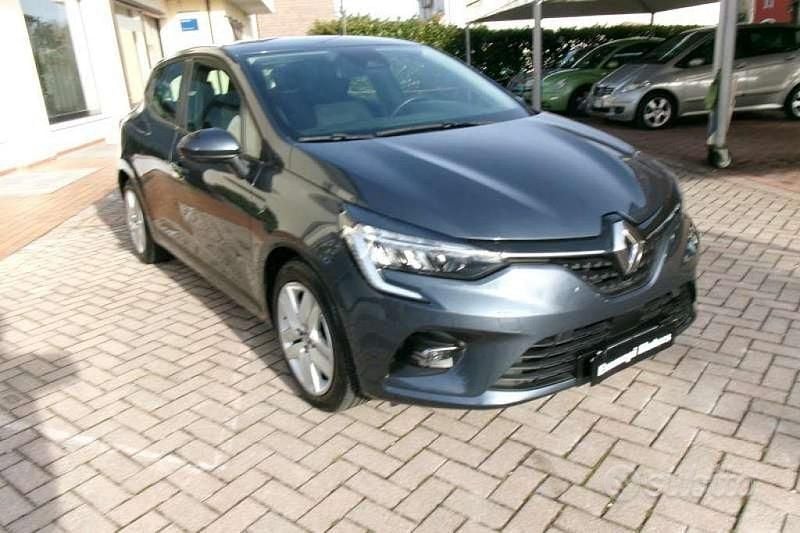 Usata Renault Clio V Business 90 CV (66 kW) 2022 Grigio Berlina