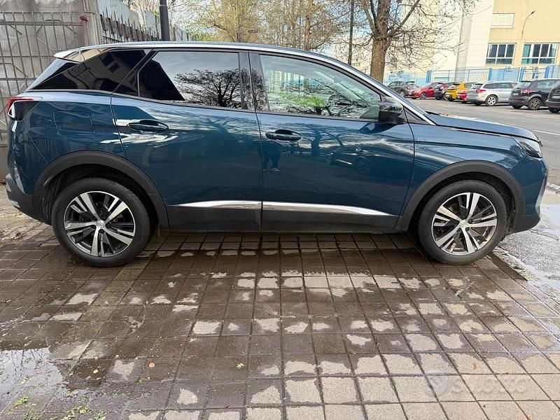 Usata Peugeot 3008 Active 131 CV (96 kW) 2022 Blu SUV