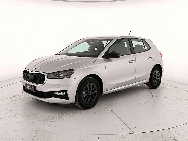 Usata Skoda Fabia 95 CV (69 kW) 2025 Argento brillante metallizzato Berlina