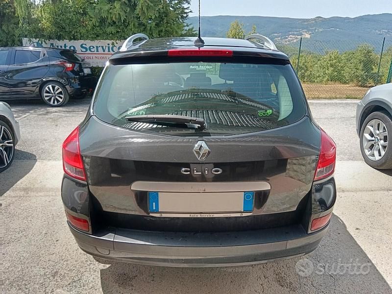 Usata Renault Clio II 85 CV (62 kW) 2010 Nero Berlina