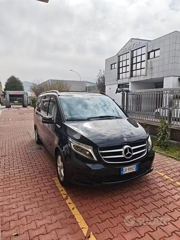Usata Mercedes V250 2017 Nero Monovolume