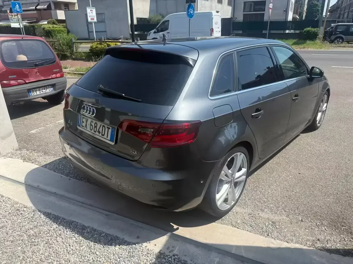 Usata Audi A3 Ambition 150 CV (110 kW) 2014 Grigio Berlina