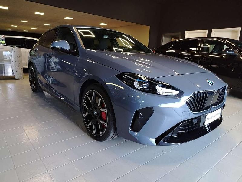 Usata BMW 118 M Sport 150 CV (110 kW) 2025 Grigio Utilitaria
