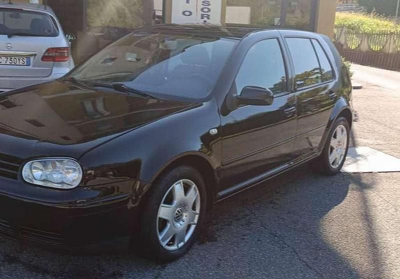 Usata VW Golf IV Comfortline 110 CV (80 kW) 2000 Berlina