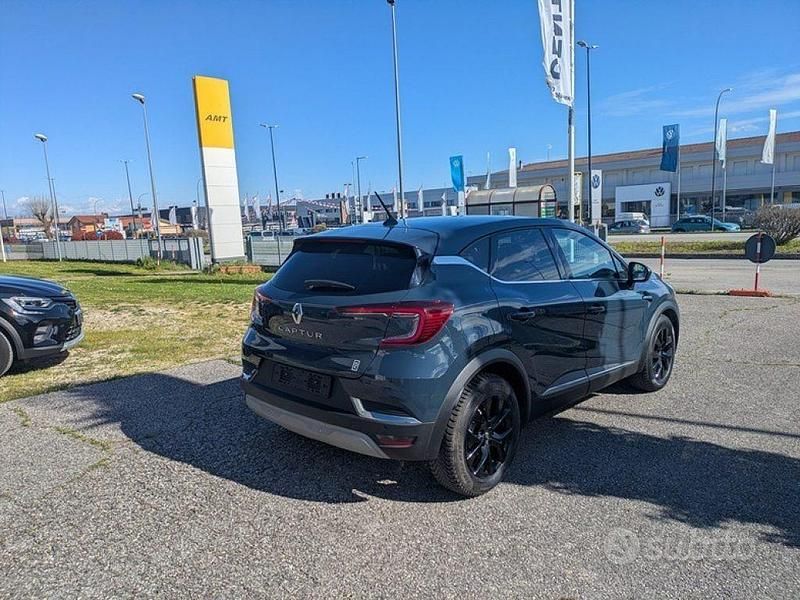 Usata Renault Captur Intens 101 CV (74 kW) 2021 Grigio SUV