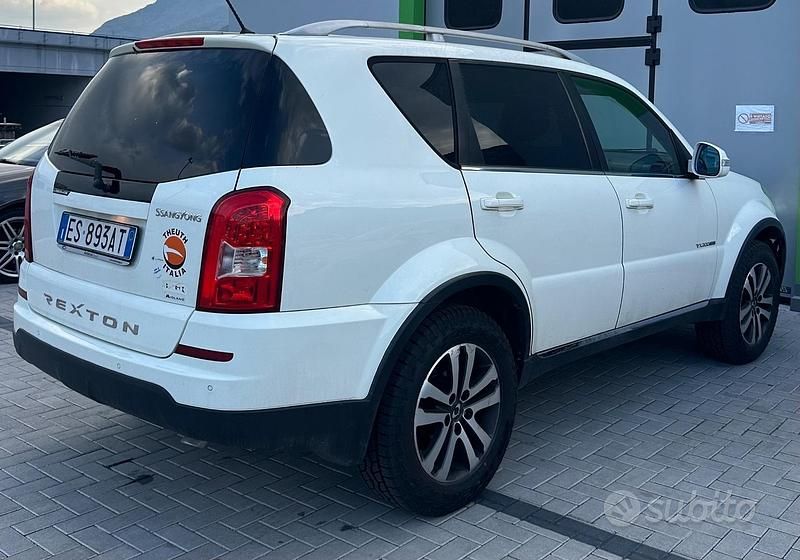 Usata Ssangyong (KGM) Rexton 155 CV (114 kW) 2013 Bianco SUV