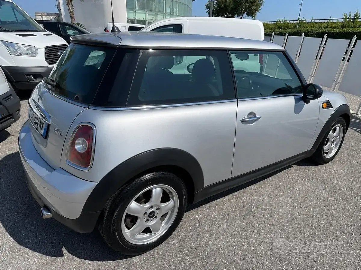Usata Mini ONE Chili 95 CV (69 kW) 2008 Nero Utilitaria