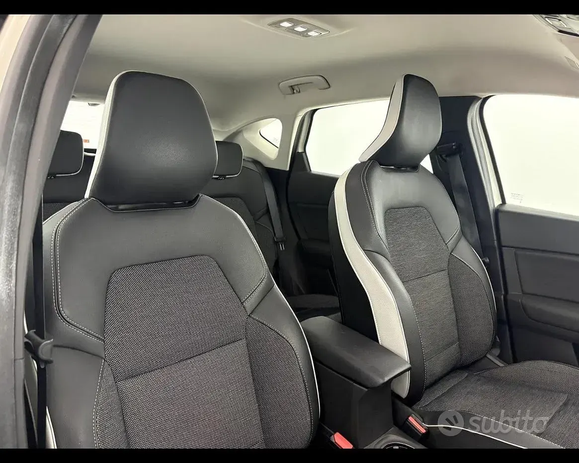 Usata Renault Captur Business 101 CV (74 kW) 2020 Bianco SUV