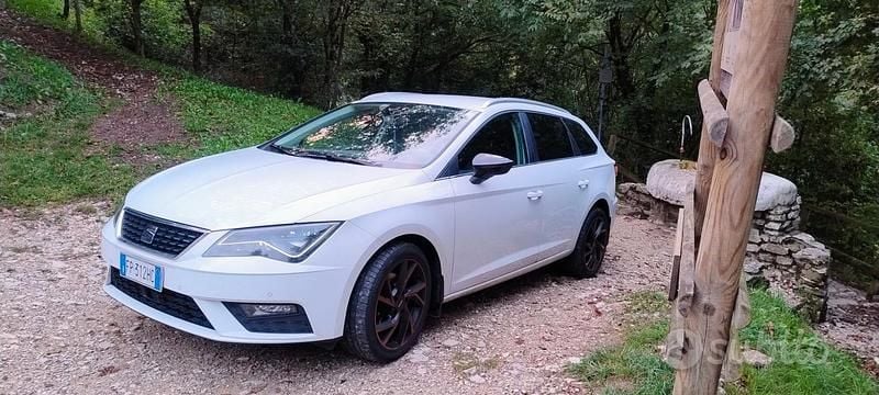 Usata Seat Leon ST XCELLENCE 150 CV (110 kW) 2018 Bianco Station wagon