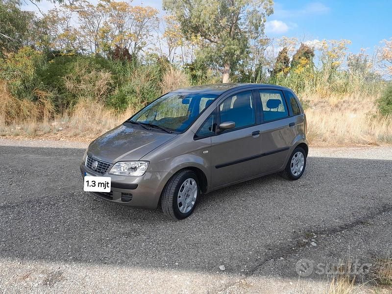 Usata Fiat Idea 90 CV (66 kW) 2009 Marrone Monovolume