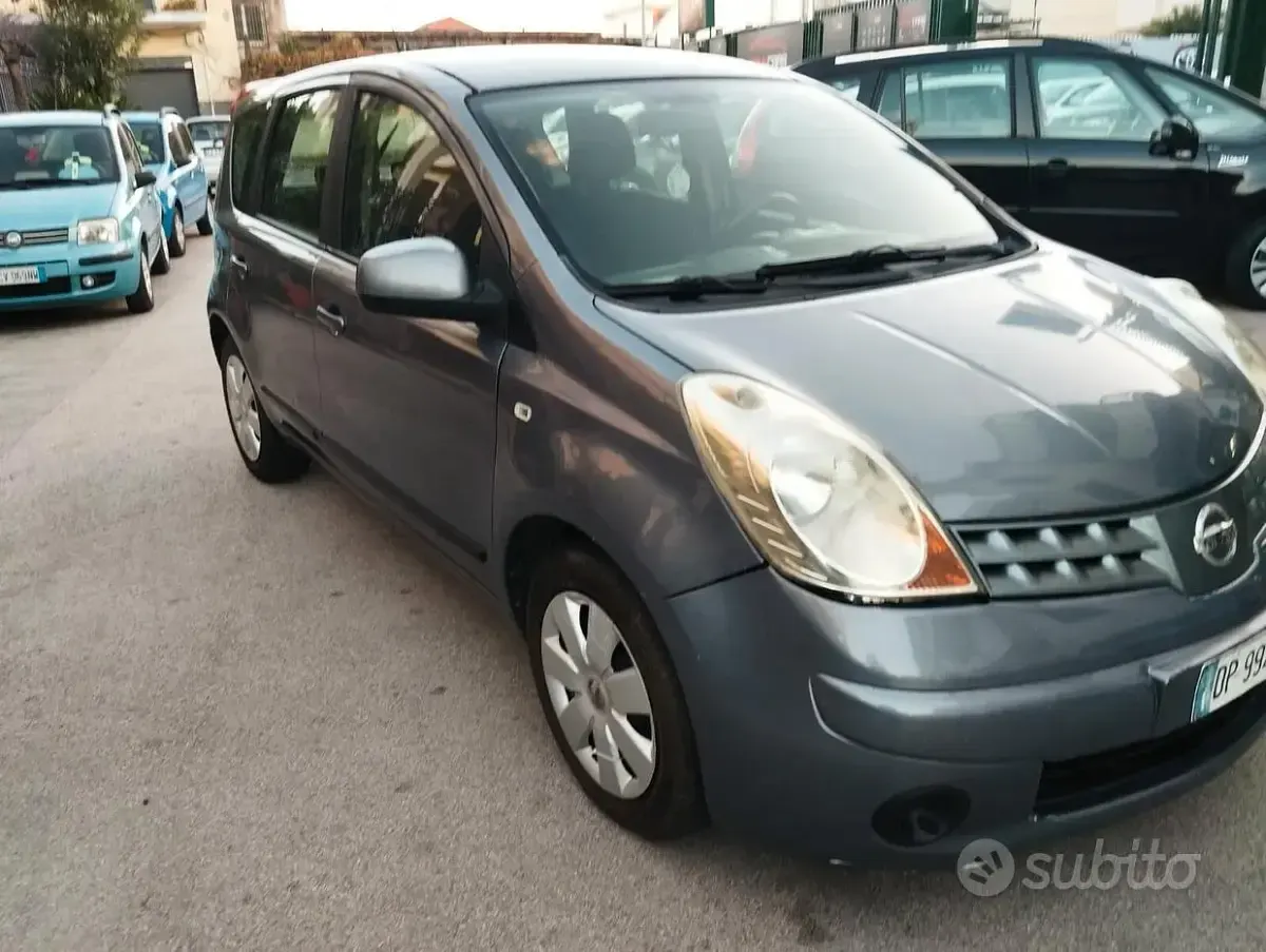 Usata Nissan Note Tekna 86 CV (63 kW) 2008 Grigio Utilitaria