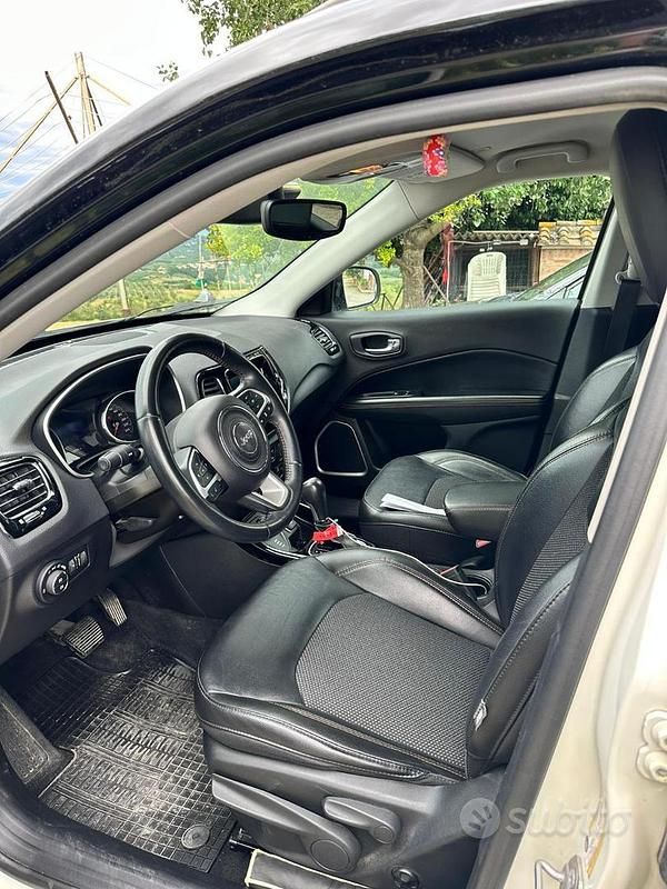 Usata Jeep Compass Limited 140 CV (102 kW) 2018 Bianco SUV