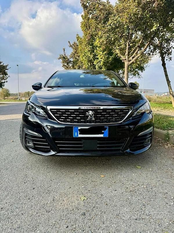 Usata Peugeot 308 GT-line 131 CV (96 kW) 2017 Nero Berlina