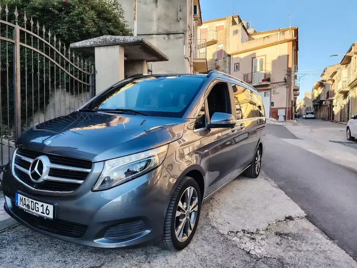 Usata Mercedes V250 190 CV (139 kW) 2014 Grigio Monovolume
