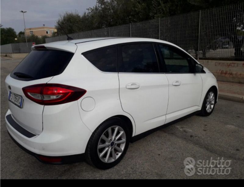 Usata Ford C-MAX 120 CV (88 kW) 2017 Monovolume