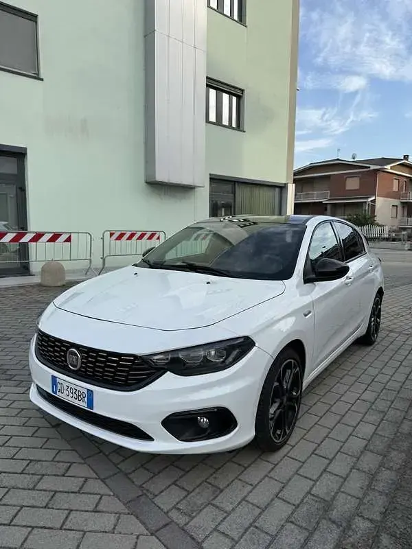 Usata Fiat Tipo S 120 CV (88 kW) 2021 Station wagon