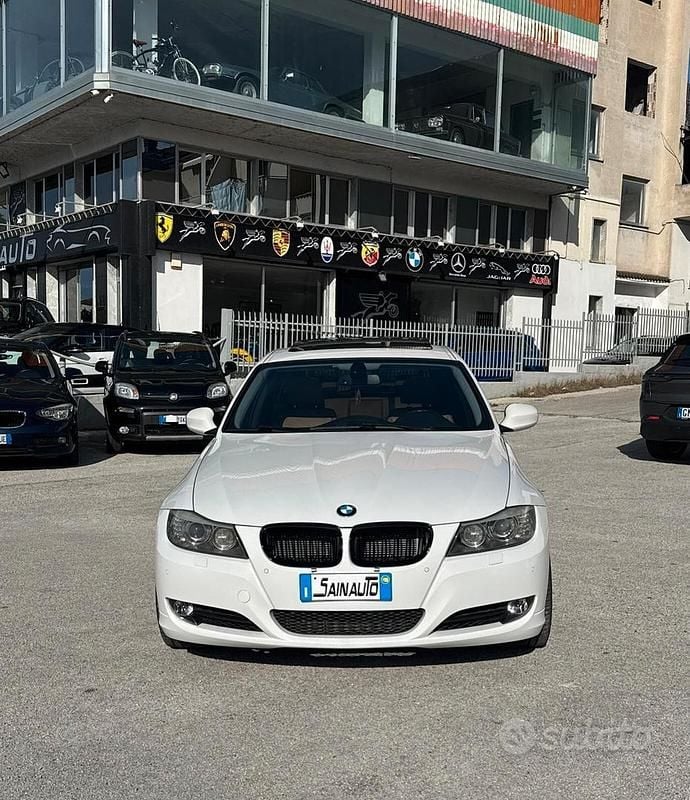 Usata BMW 330 245 CV (180 kW) 2010 Bianco Station wagon