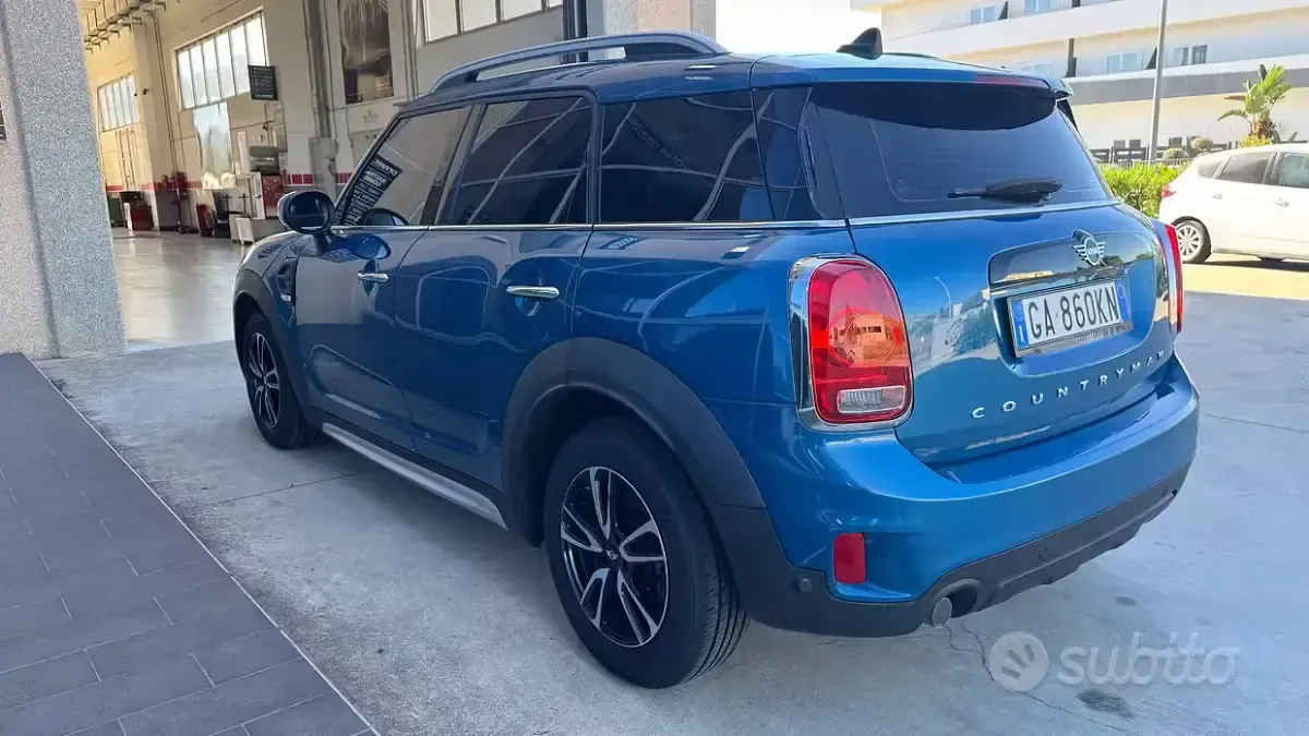 Occasion Mini Cooper D Countryman Hype 116 ch (85 kW) 2020 Bleue SUV