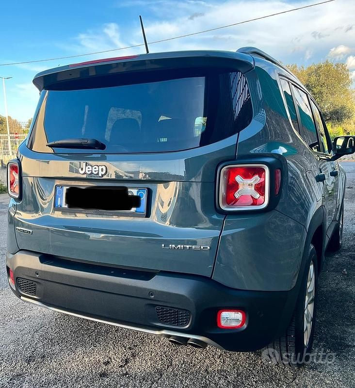 Usata Jeep Renegade 120 CV (88 kW) 2015 Grigio SUV