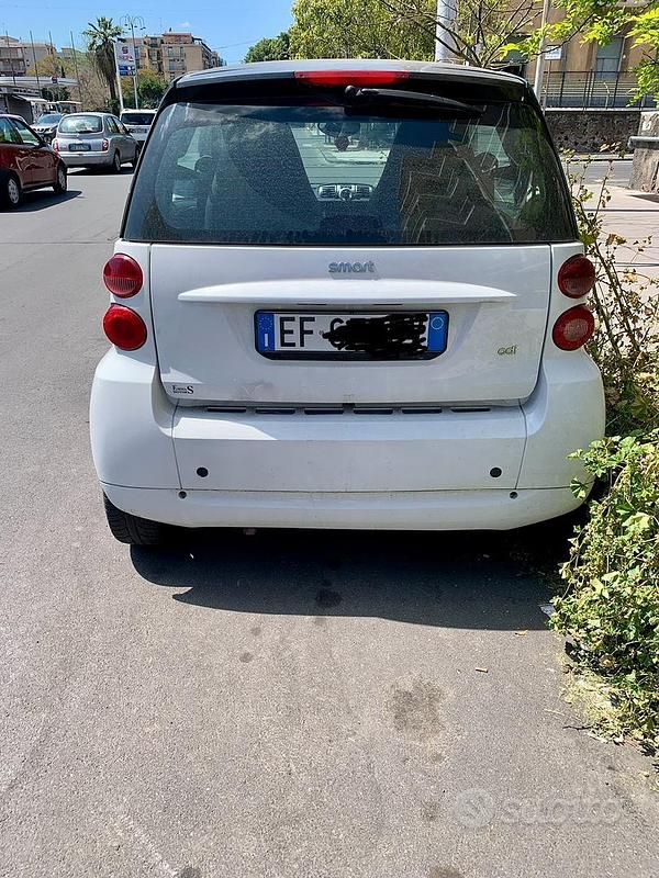 Usata Smart ForTwo Coupé 54 CV (39 kW) 2011 Utilitaria