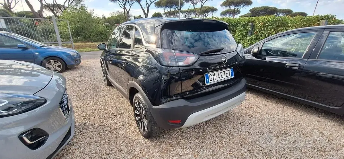 Usata Opel Crossland Edition 110 CV (80 kW) 2022 Nero SUV