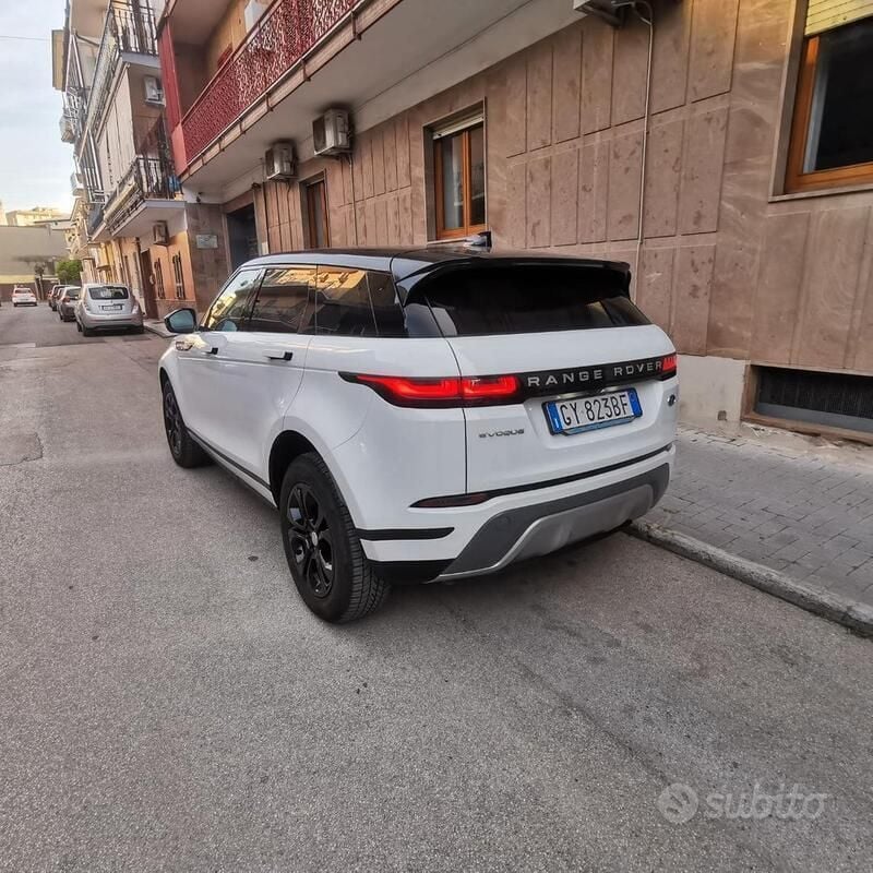 Usata Land Rover Range Rover evoque 200 CV (147 kW) 2022 Bianco SUV