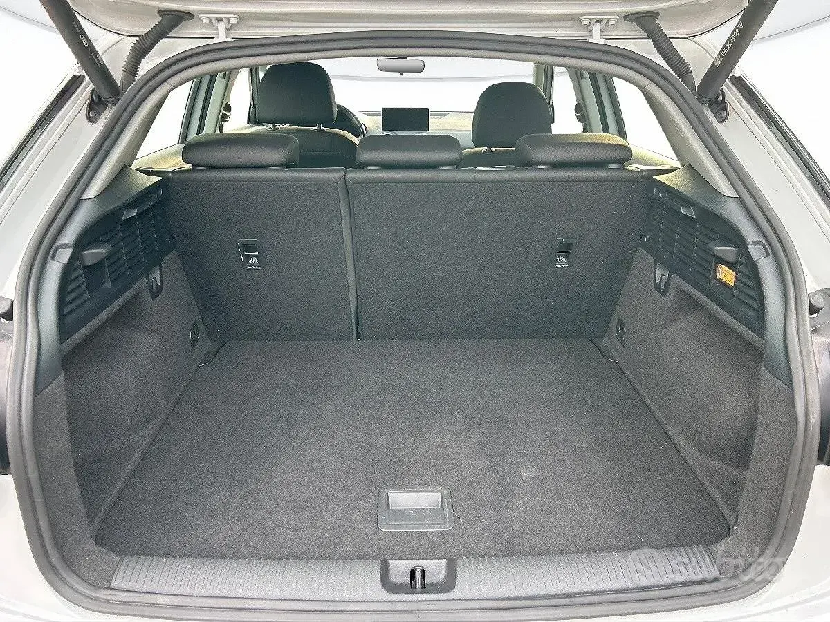 Usata Audi Q2 Advanced 150 CV (110 kW) 2023 Bianco SUV