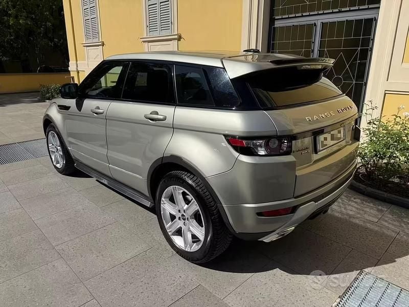 Usata Land Rover Range Rover evoque Dynamic 190 CV (139 kW) 2012 Verde SUV