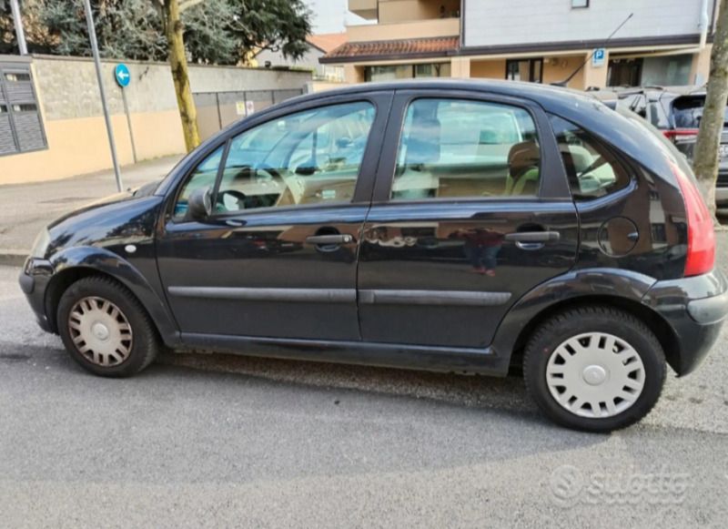 Usata 2003 Citroën C3 Due volumi | 1100 € (Ottimo prezzo) - Immagine 1/4