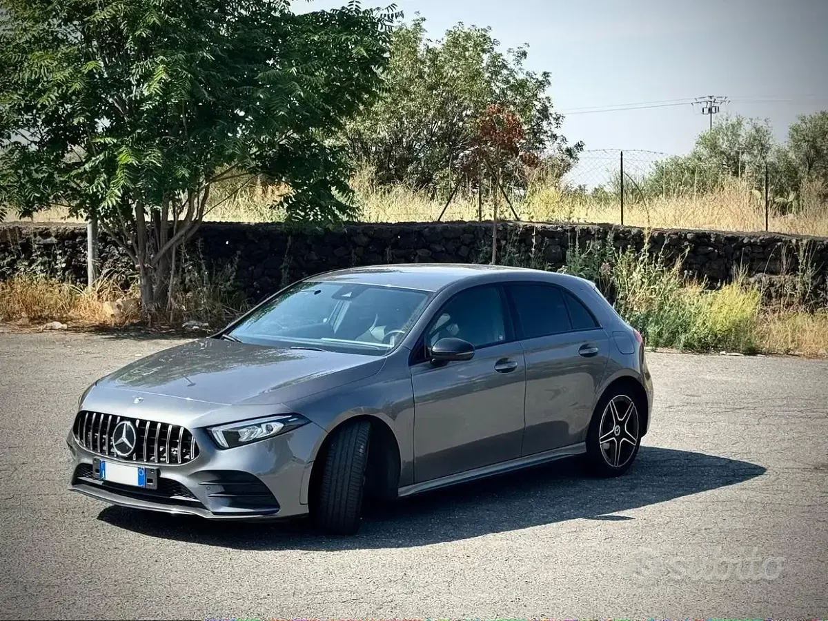 Usata Mercedes A200 Premium 150 CV (110 kW) 2021 Grigio Berlina