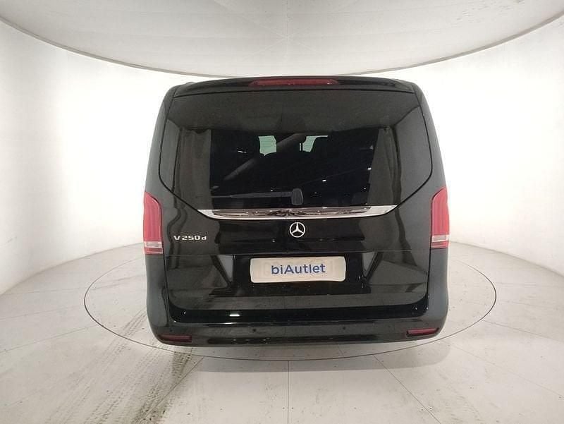 Usata Mercedes V250 Premium 190 CV (139 kW) 2023 Nero Monovolume