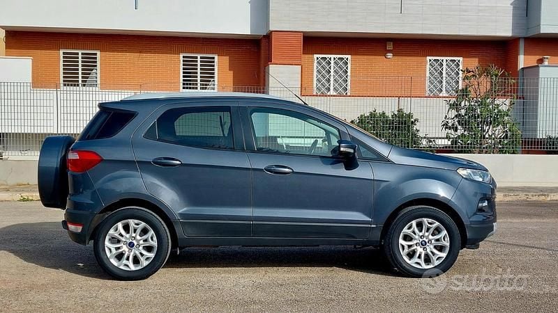 Usata Ford Ecosport Titanium 95 CV (69 kW) 2016 Grigio SUV