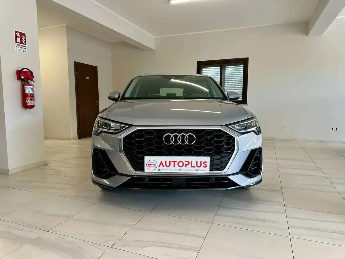 Usata Audi Q3 Sportback Business Plus 150 CV (110 kW) 2021 Grigio SUV