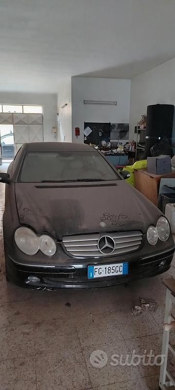 Usata Mercedes CLK270 2003 Nero Coupé