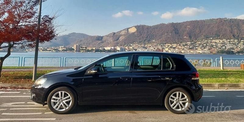 Usata VW Golf VI 122 CV (89 kW) 2011 Nero Utilitaria