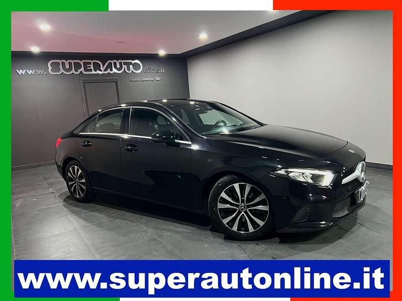 Usata Mercedes A180 Business 116 CV (85 kW) 2022 Nero Berlina
