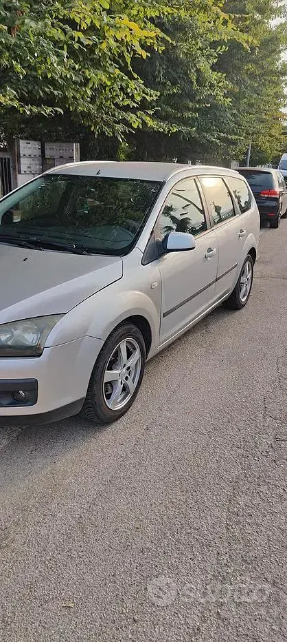 Usata Ford Focus 90 CV (66 kW) 2006 Station wagon