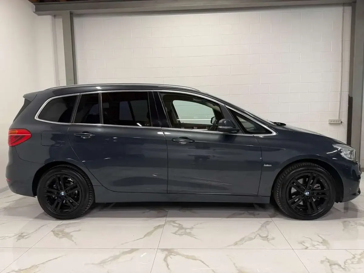 Usata BMW 218 Gran Tourer Luxury Line 150 CV (110 kW) 2016 Blu/azzurro Monovolume