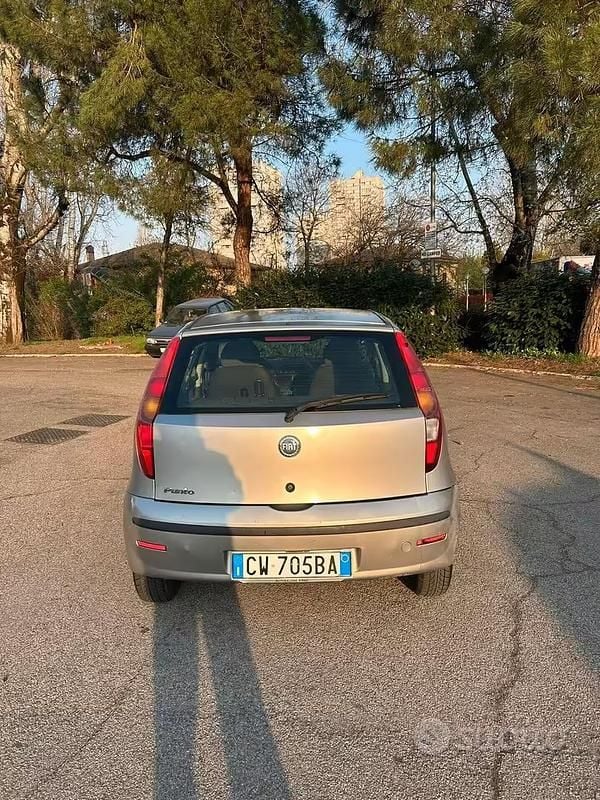 Usata Fiat Punto 59 CV (43 kW) 2007 Grigio Utilitaria
