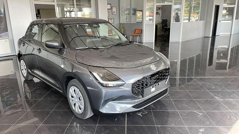 Nuova Suzuki Swift 82 CV (60 kW) 2026 Grigio Utilitaria
