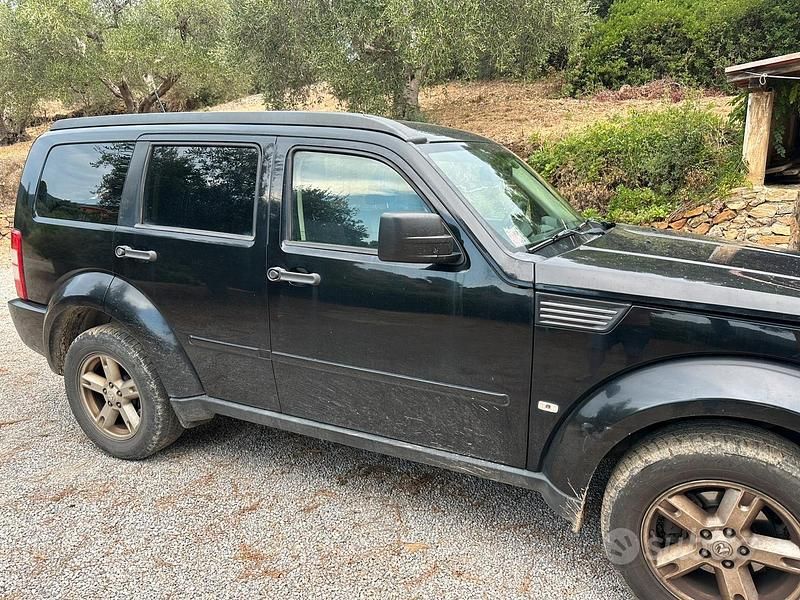 Usata 2007 Dodge Nitro SXT SUV | 5500 € (Buon prezzo) - Immagine 1/4