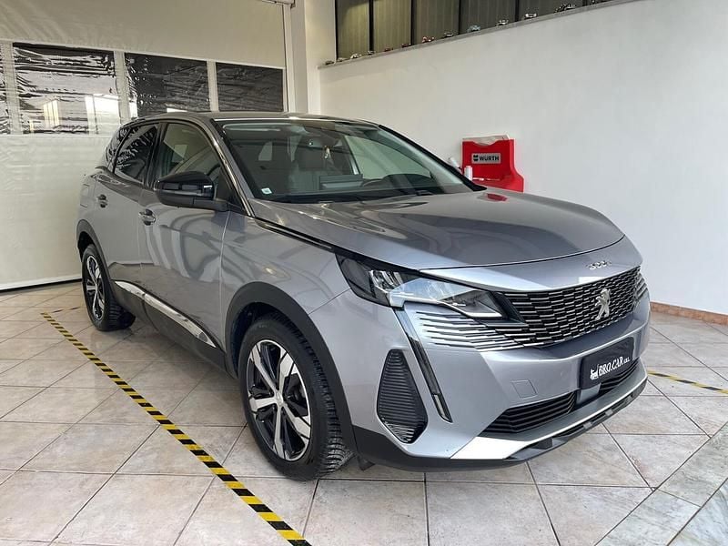 Usata Peugeot 3008 Allure 131 CV (96 kW) 2022 Grigio Station wagon
