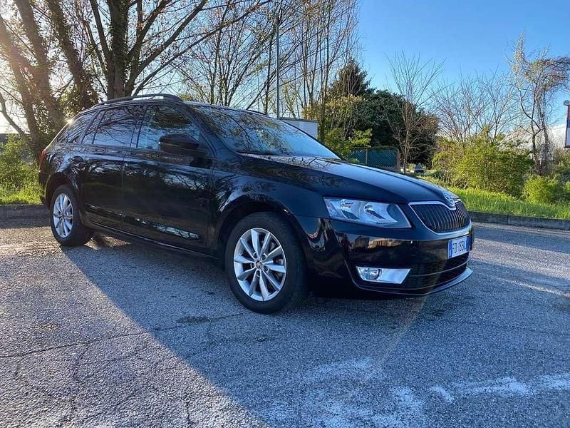 Gebraucht Skoda Octavia Design Edition 110 PS (80 kW) 2016 Schwarz Kombi