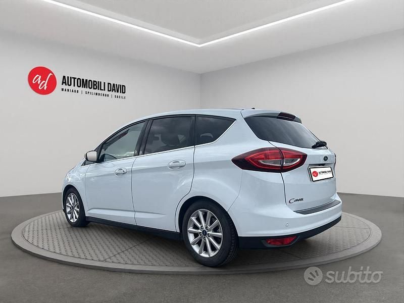 Usata Ford C-MAX Titanium 120 CV (88 kW) 2016 Bianco Monovolume