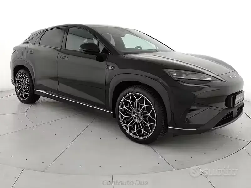 Nuova BYD Sealion 7 389 kW (530 CV) 2026 Nero SUV