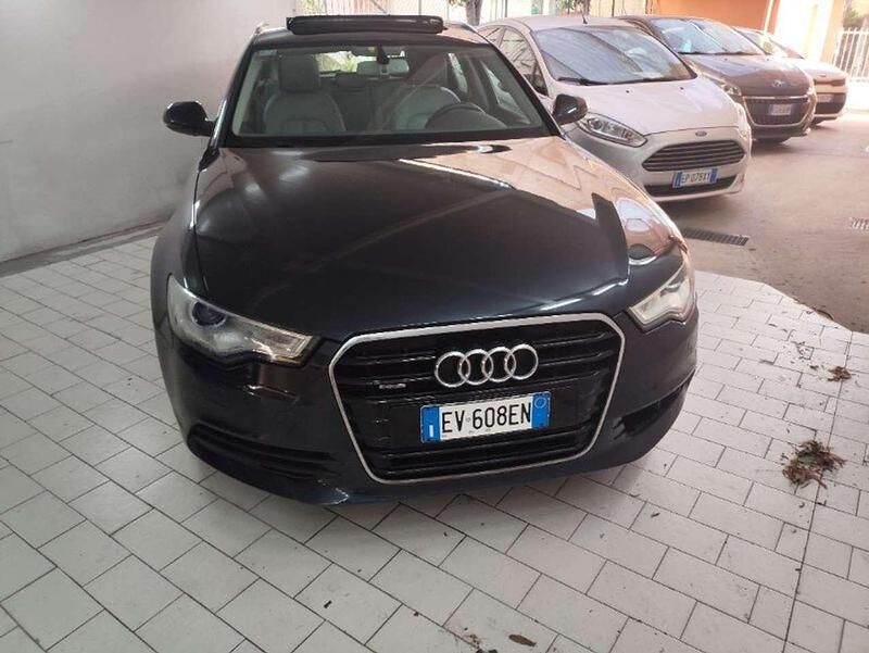 Usado Audi A6 245 CV (180 kW) 2014 Azul Familiar