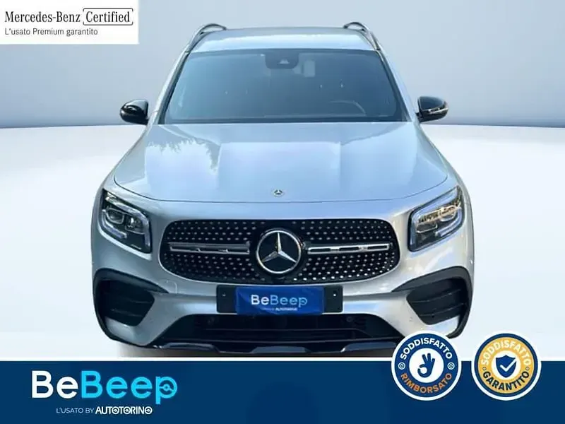 Usata Mercedes GLB220 Premium 190 CV (139 kW) 2023 Argento metallizzato SUV
