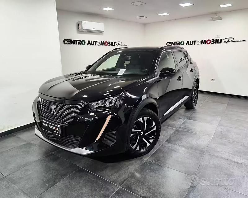Usata Peugeot 2008 Allure 130 CV (95 kW) 2022 Nero SUV